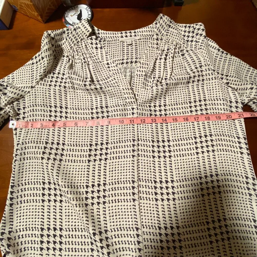 41 Hawthorn Stitch Fix Pop Over Blouse Size Large - Picture 9 of 9